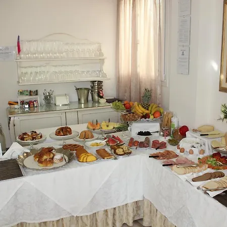 王侯精品度假酒店及水疗中心 4*