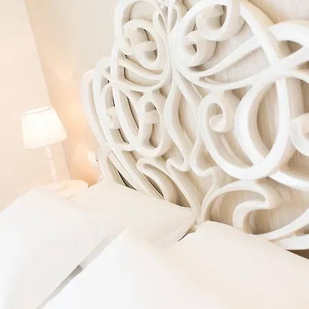 王侯精品度假酒店及水疗中心 4* 里米尼